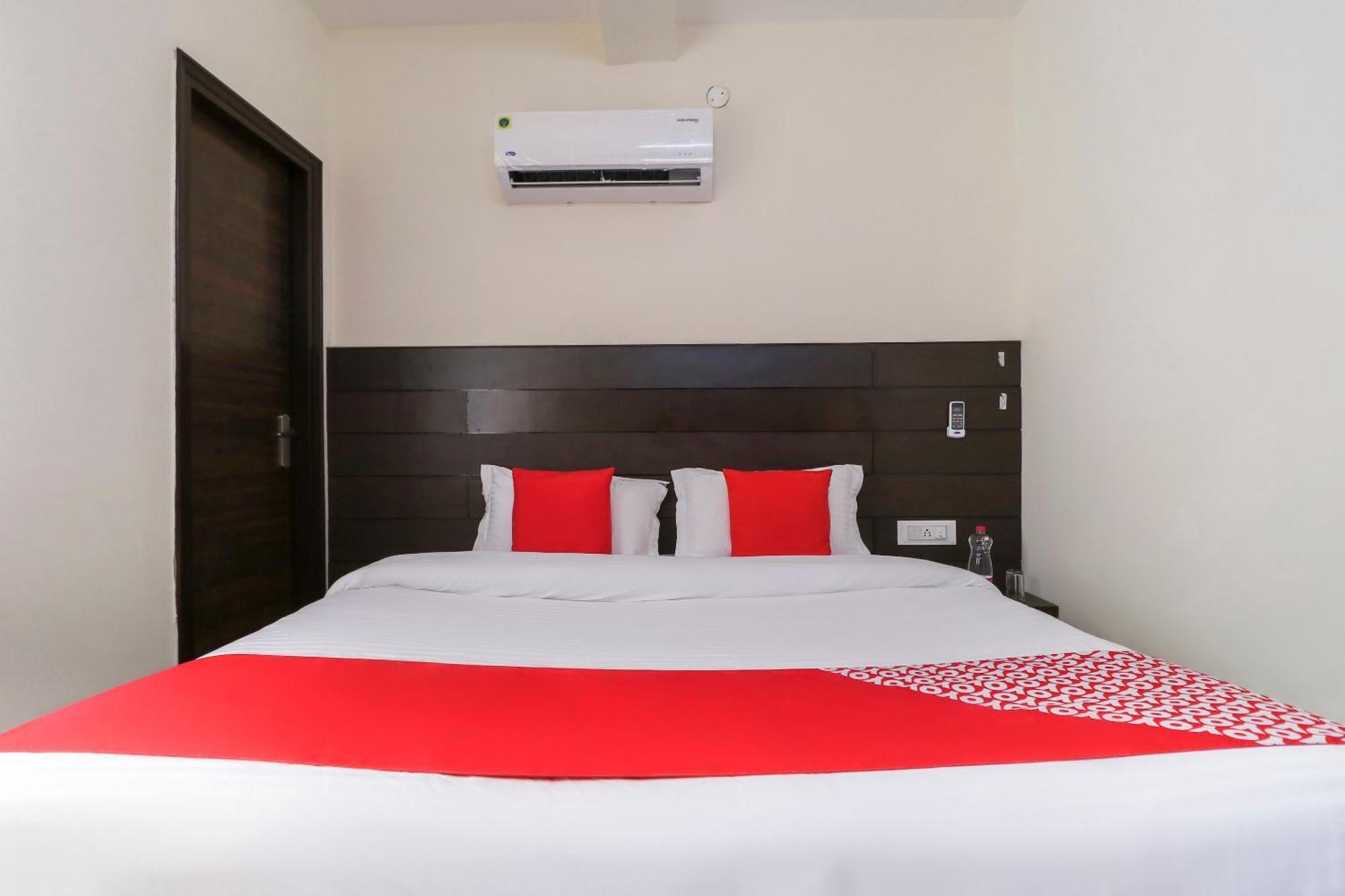 Hotel O Red Ark Landran Ngoại thất bức ảnh