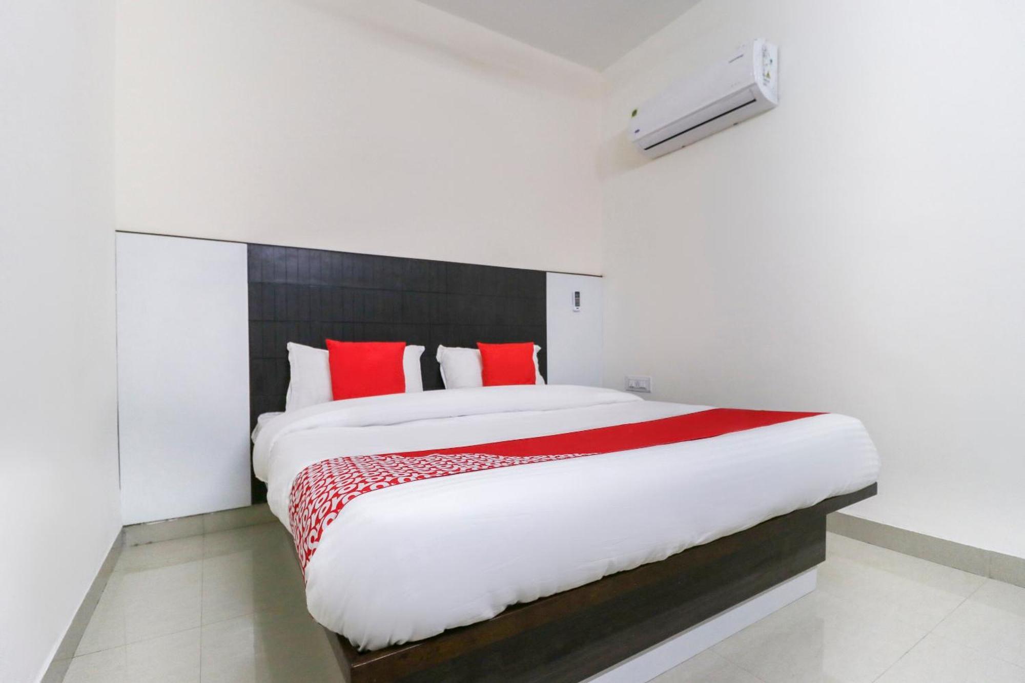 Hotel O Red Ark Landran Ngoại thất bức ảnh